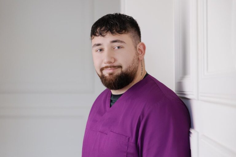 Pflegedienst "Die Pflege" Michael Kreuz in Ibbenbüren Lion Bryning - Auszubildender zum Pflegefachmann